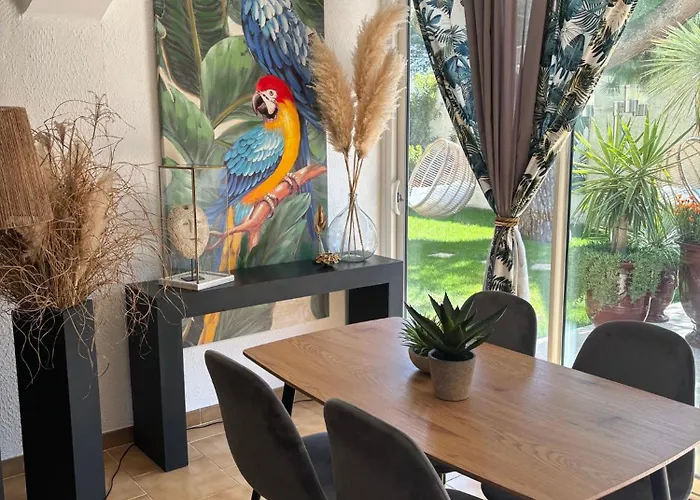 Apartament Cosy Avec Piscine ,parking Et Jardin Villeneuve-lès-Avignon
