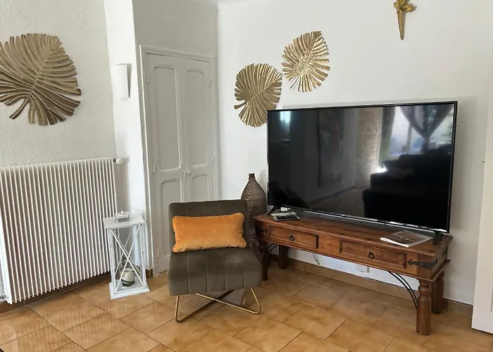 Apartament Cosy Avec Piscine ,parking Et Jardin *