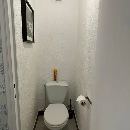 Appartement Cosy Avec Piscine ,parking Et Jardin Villeneuve-lès-Avignon