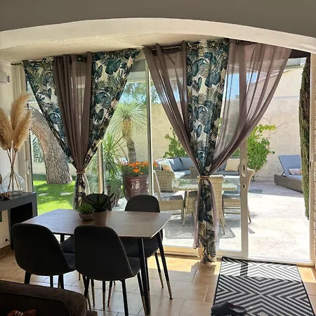 דירה Cosy Avec Piscine ,parking Et Jardin