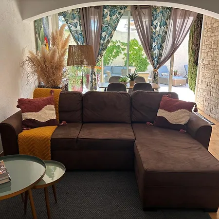 Lejlighed Cosy Avec Piscine ,parking Et Jardin