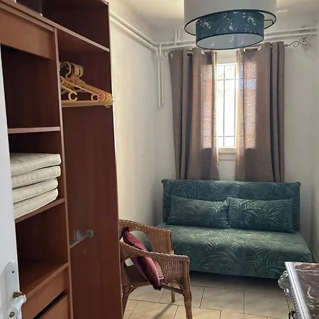 アパート Bel Appartement Avec Terrasse Aux Portes D'Avignon Piscine Et Parking *