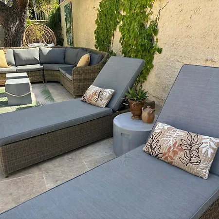 Bel Appartement Avec Terrasse Aux Portes D'Avignon Piscine Et Parking