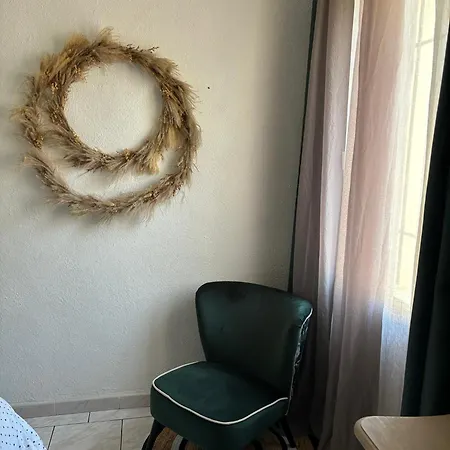 Cosy Avec Piscine ,parking Et Jardin Villeneuve-lès-Avignon