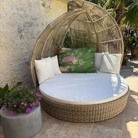 アパート Bel Appartement Avec Terrasse Aux Portes D'Avignon Piscine Et Parking ヴィルヌーヴ・レ・ザヴィニョン
