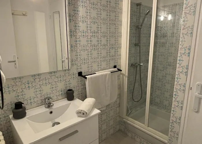 Cosy Avec Piscine ,parking Et Jardin Villeneuve-les-Avignon