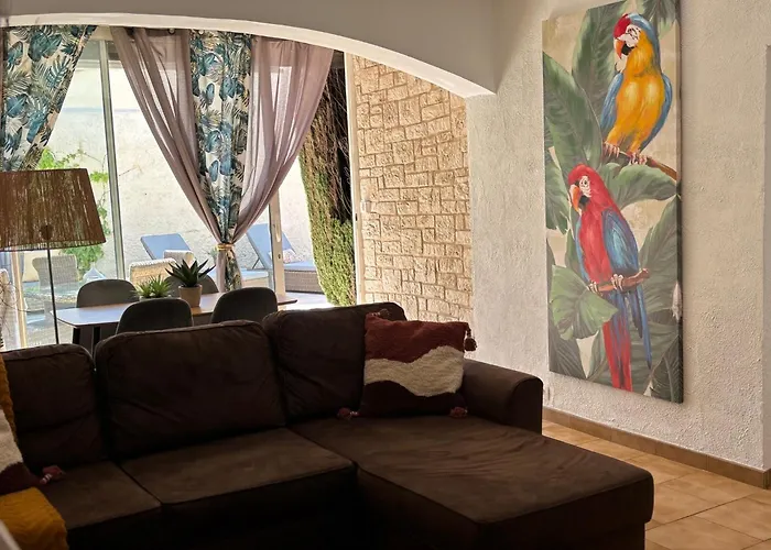Apartment Cosy Avec Piscine ,parking Et Jardin Villeneuve-les-Avignon